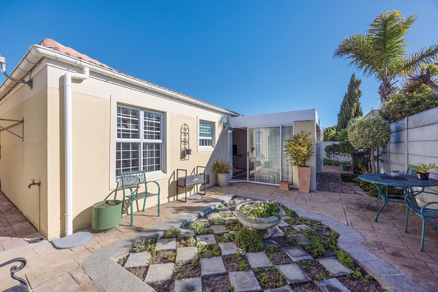 To Let 2 Bedroom Property for Rent in Sunningdale Western Cape